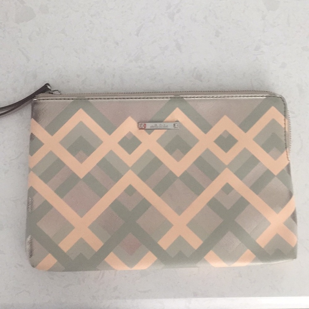 Stella & Dot clutch